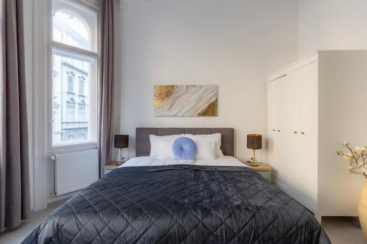 Lh Gallery Apartments Budapest Ungarn