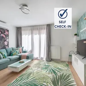 Kazinczy #freeparking Apartment